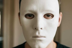 Маска для волос с витаминами в ампулах без лишних компонентов